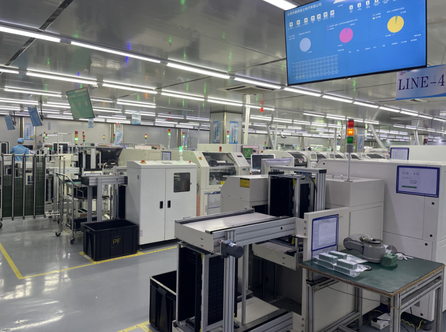 SMT production line with automated assembly equipment